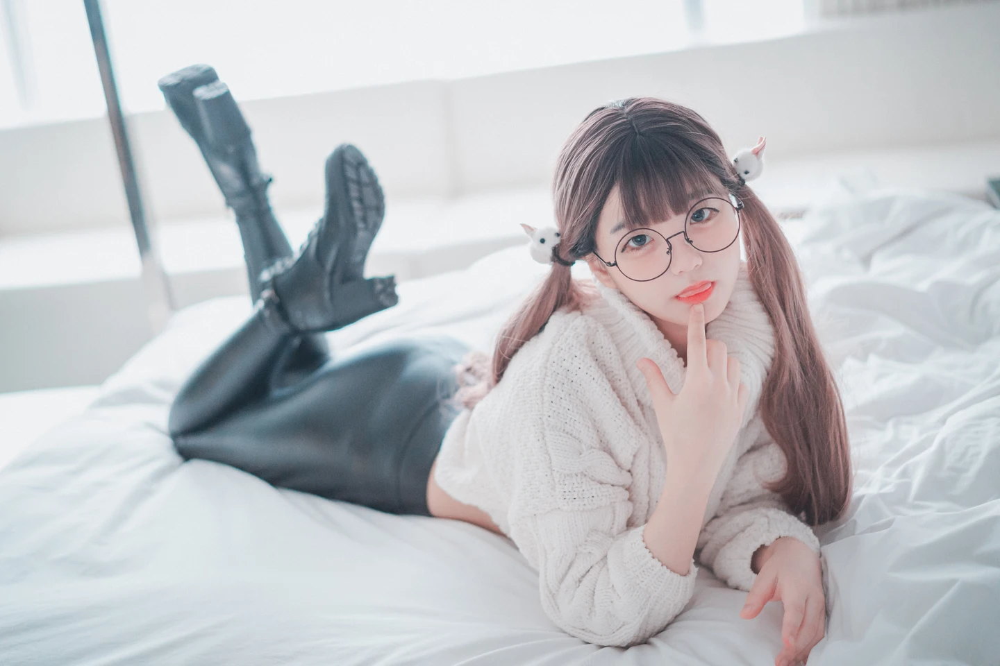 [图包]DJAWA - Jenny Loose and Tight White（41P/68MB）