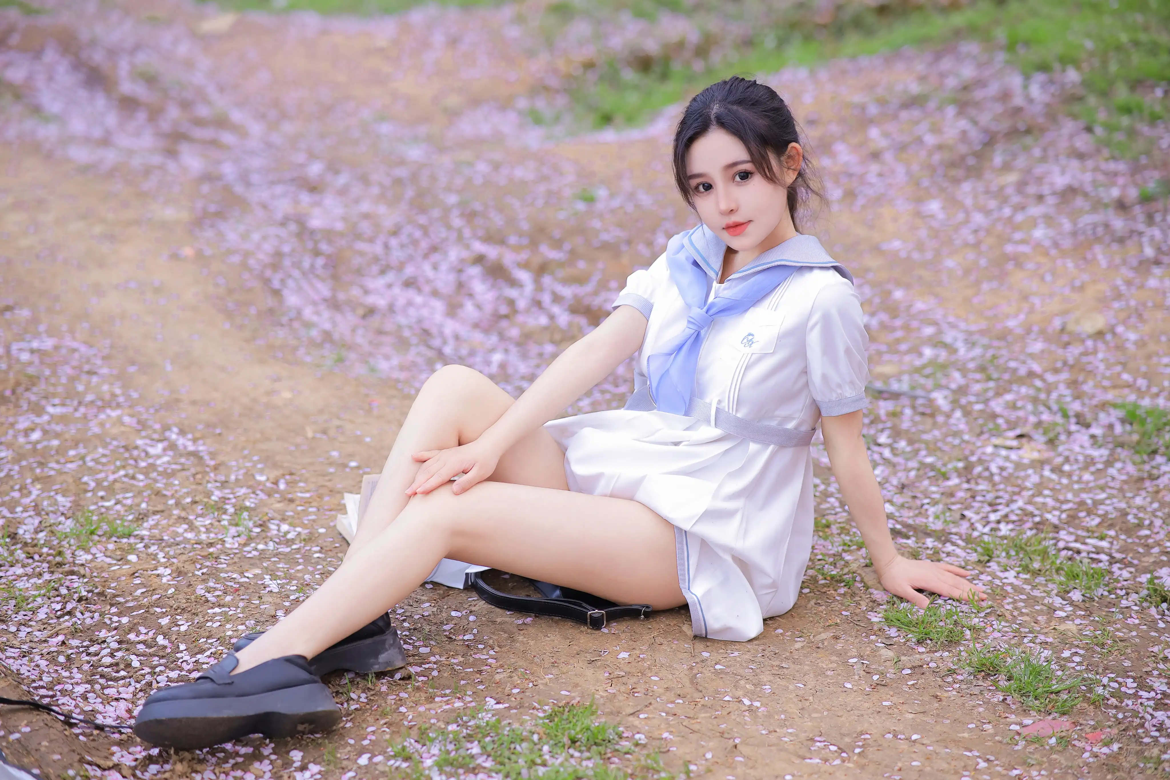 [会员][图包]桃暖酱 - 放学路上（60P/602MB）