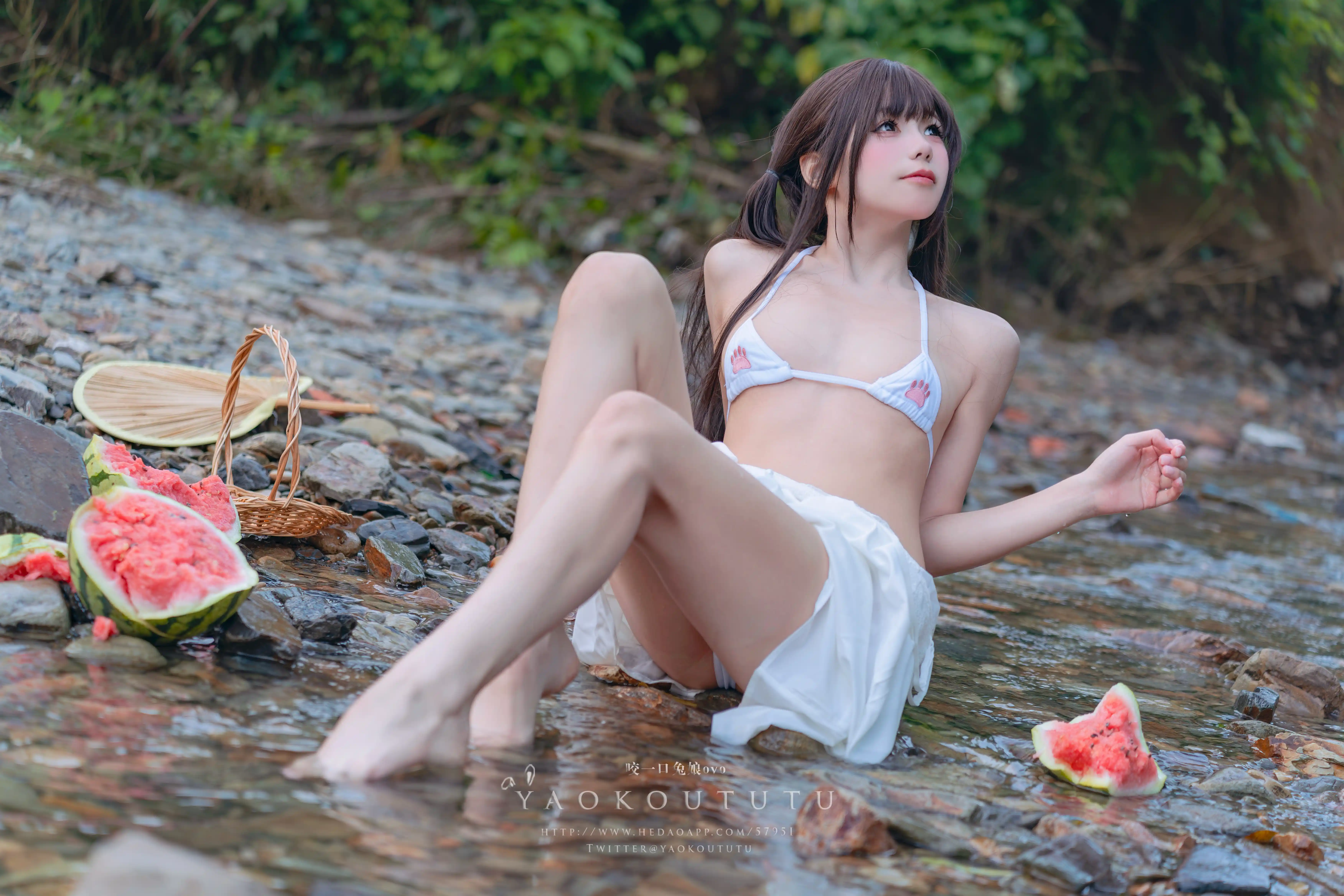 [视图]咬一口兔娘 - 溯溪之夏（442P+2V/496MB）