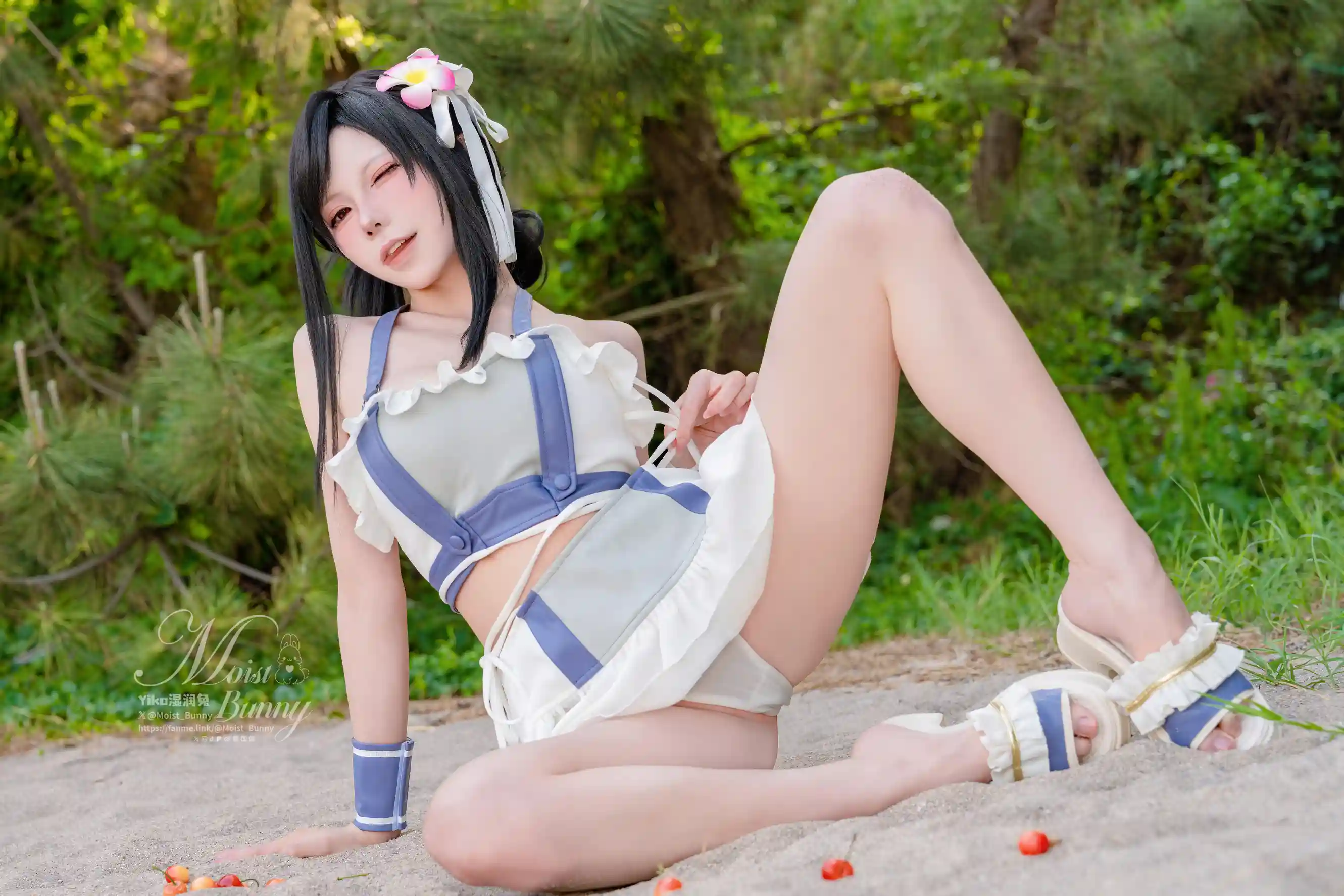 咬一口兔娘 (咬人小小兔) – 2025泳装限定作 海边假日 蒂法 [80P/2.16GB]