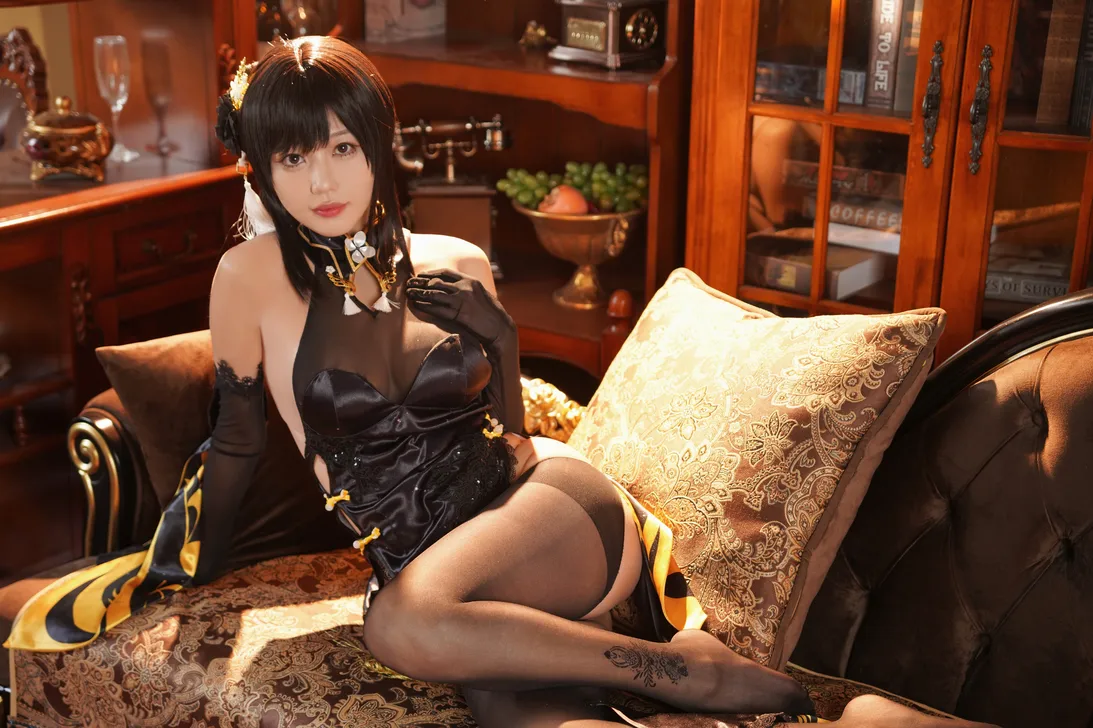 无影喵喵Ghost – 镇海黑旗袍 [131P+4V/3.71GB]