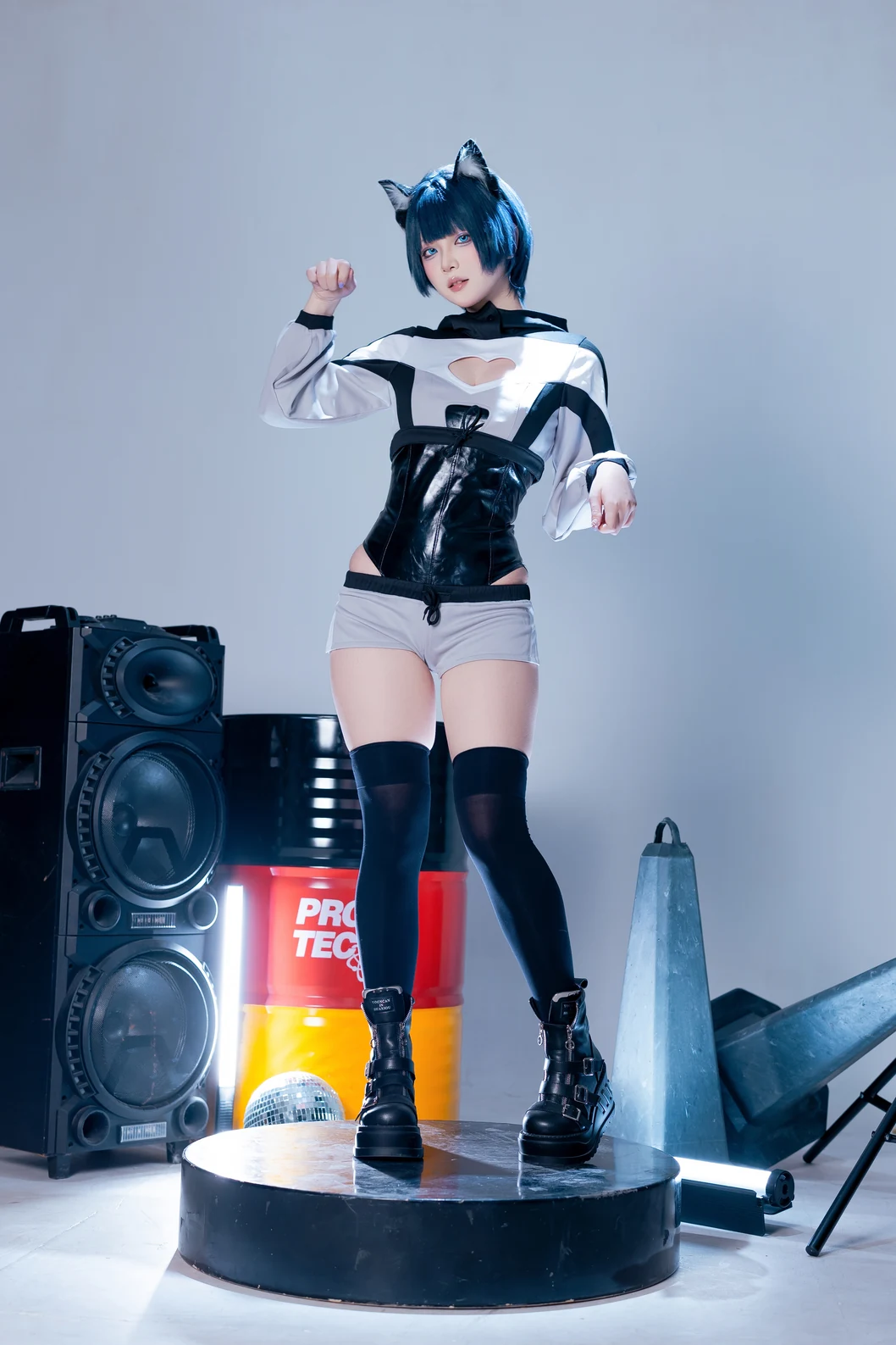 屿鱼 – 手办动作参考 [76P/654MB]