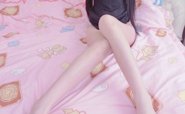 萌白酱 – 黑色旗袍 [81P/18MB]