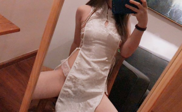 恶犬 – 跳蛋阅读套 [15P+4V/79MB]