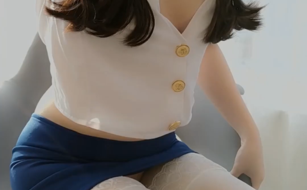 [会员][视频][咬一口小奈樱]空姐[1V/478MB]