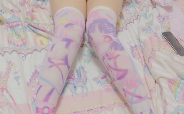 [仓鼠姬]VOL.001 着エロ自撮り 居家女友[31P+2V/136MB]