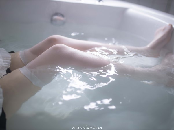 [雪琪]女仆水下[22P+1V/498MB]