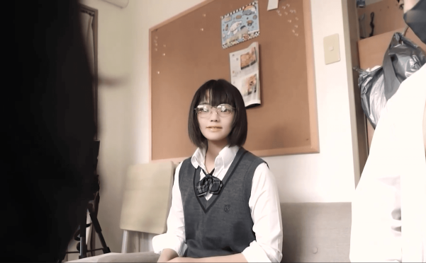 [会员][视频]异域风情的商业科美少女同学来我家一起玩[1V/2.72G]